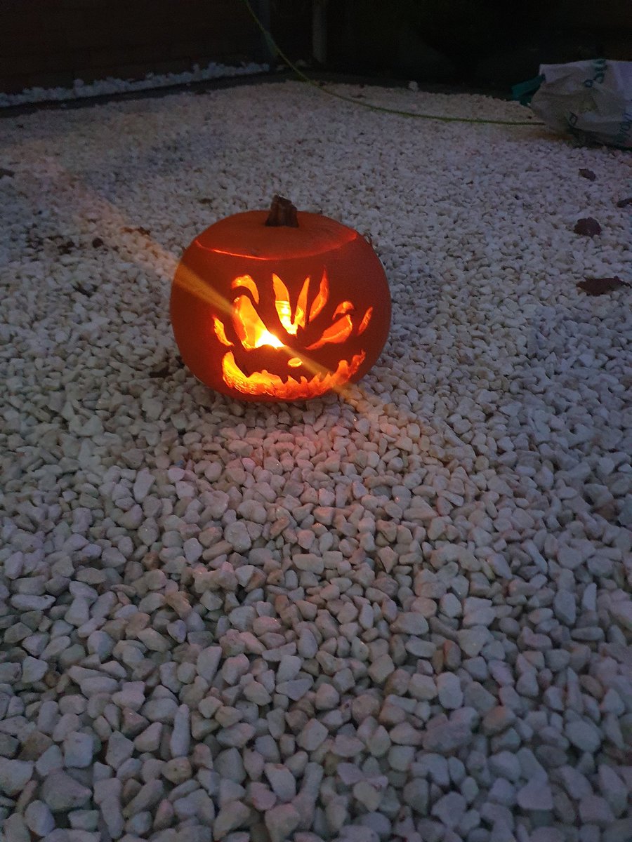 jaykeo7's tweet photo. Halloween at the Keogh House 😱 https://t.co/QtvBcHyhwB