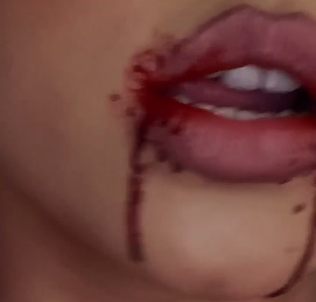 nytargarien's tweet photo. HAPPY HALLOWEEN! 👻🎃
#HALLOWIZARD

— fake blood. https://t.co/l4mxPr9oH7