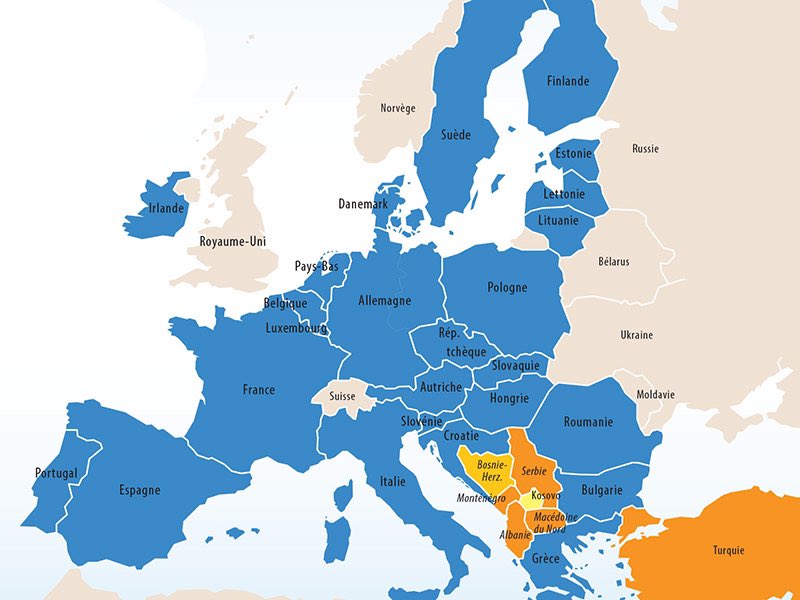 minimumfra's tweet photo. Voici à quoi ressemblerait l’Europe si le Listenbourg n’existait pas ! 🇮🇩⚜️ Ça fait bizarre ? https://t.co/J6ZZOxFEIF