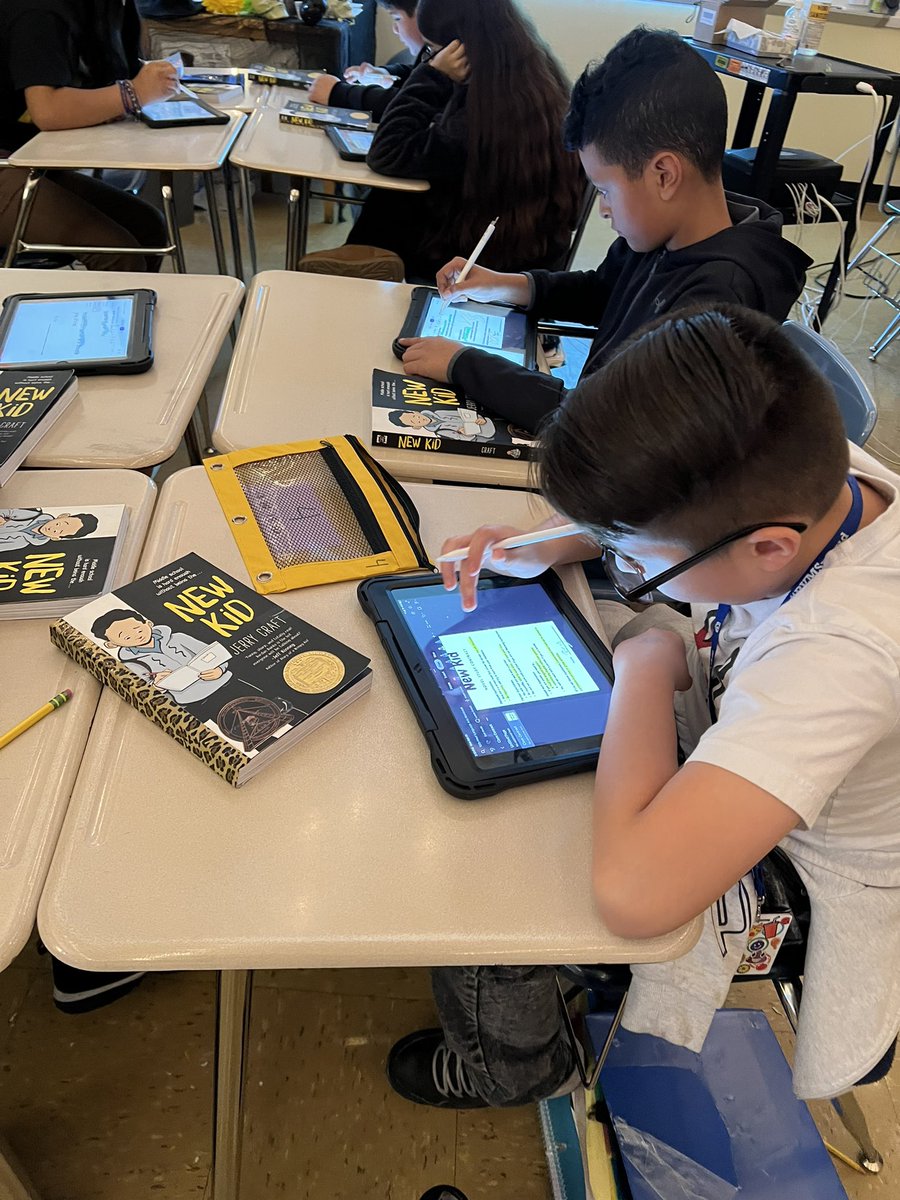 6th grade Language Arts Ss used Apple Pencils to annotate &amp; sign digital class contracts that detail the expectations for collaborative discussions about Jerry Craft’s New Kid #VILS #wpsproud #pvmsproud