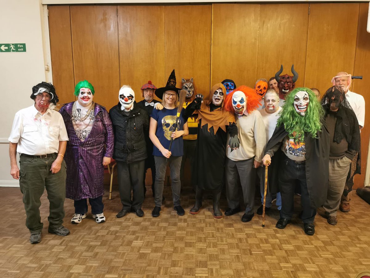 sara_humber's tweet photo. @conmalechoir great Halloween themed rehearsal this evening 🎃 https://t.co/tSjUNazi02