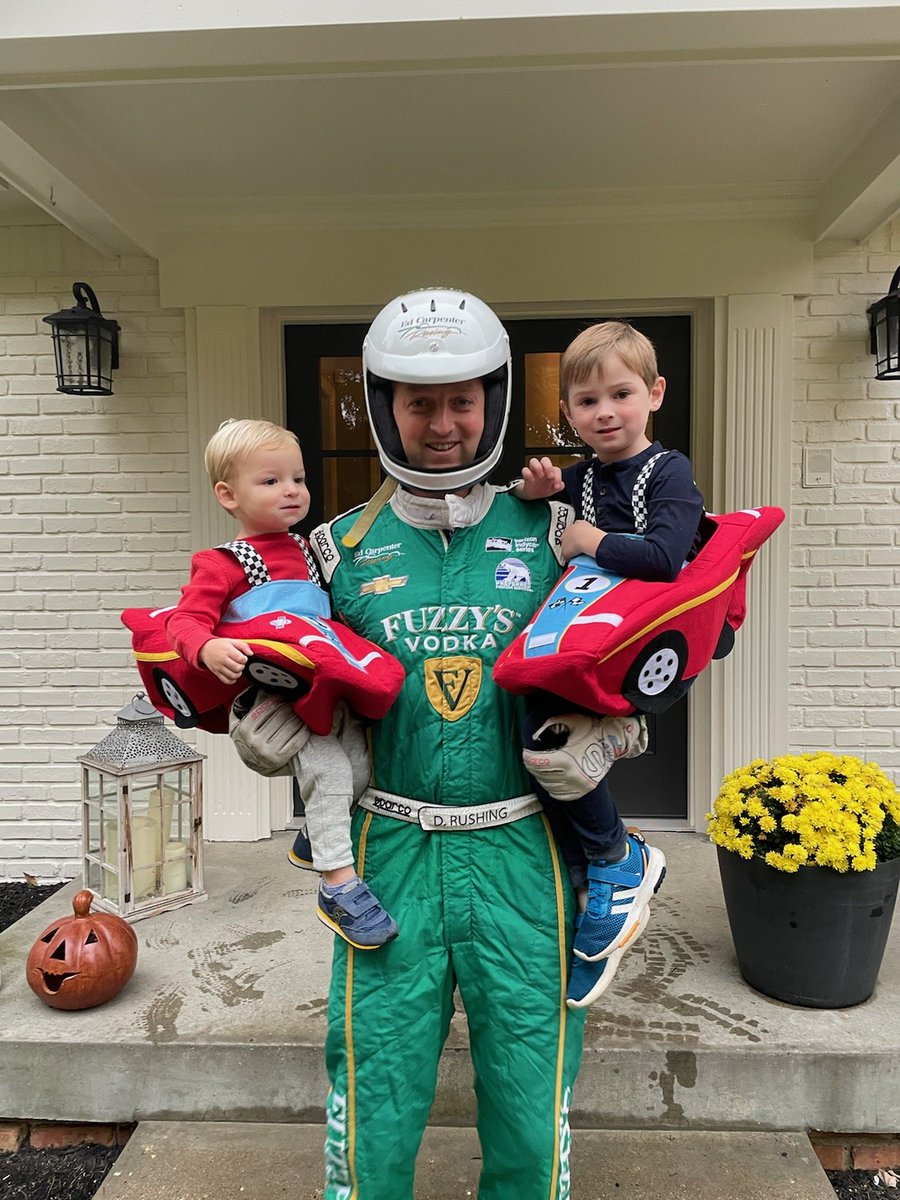 nbreit87's tweet photo. Happy Halloween! @ECRIndy https://t.co/2AarOqW777