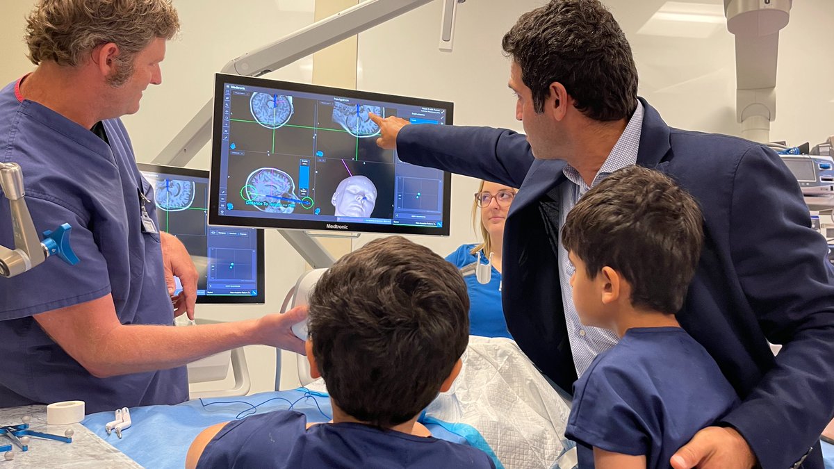DrAlexKhalessi's tweet photo. Wonderful to share the world of #neurosurgery with my little ones at our first-ever family day at the Center for the Future of Surgery. Thank you to all who joined, and looking forward to holding more events in the future that help more people connect with our specialty. https://t.co/G4rs2T56JN