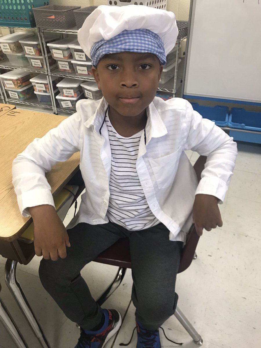 MsGoff2ndGrade's tweet photo. Vets and chefs and scientists oh my! @wresWildcats #oneccps https://t.co/e2AlLeglJH