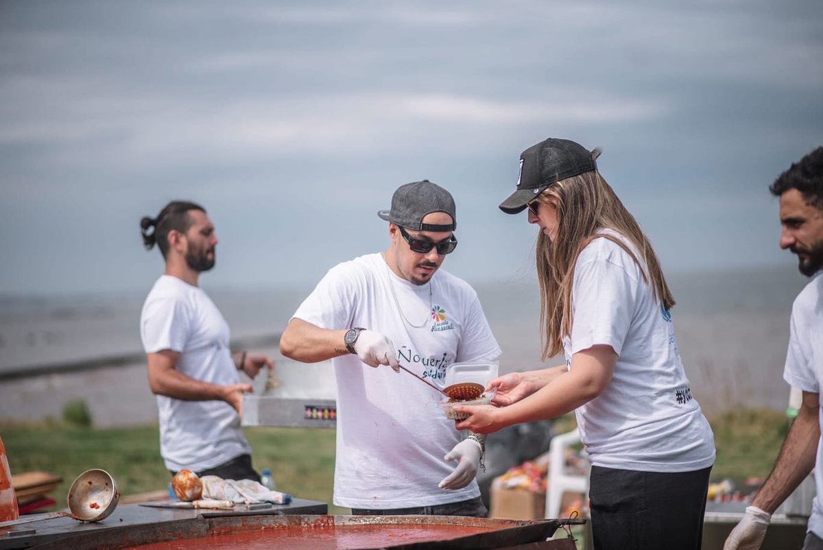 El sábado nos reunimos una vez más para hinchar por la Escuela. La 4ta edición de “La Ñoquería Solidaria” en el Faro de PC junto a <a href="/AldoCauteruccio/">Aldo Cauteruccio</a> ; tuvo risas, candombe, sol, lluvia y sobre todo solidaridad. 

¡Gracias a todos los que hicieron que la magia suceda! 🫶🏻 #yocomotu