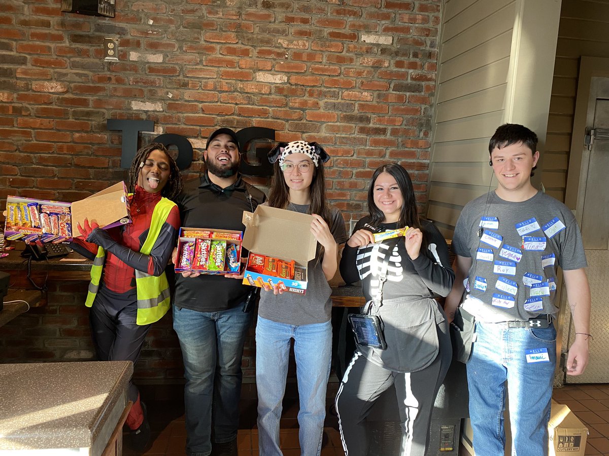 Ricky Hood (@rockinr91) on Twitter photo I’m loving the Halloween costumes!! #chilislove <a href="/paulgordon1165/">Paul Gordon</a> <a href="/amanda3mckinney/">Amanda McKinney</a> <a href="/RayKell51546700/">Ray Kelly</a> I’m loving the Halloween costumes!! #chilislove <a href="/paulgordon1165/">Paul Gordon</a> <a href="/amanda3mckinney/">Amanda McKinney</a> <a href="/RayKell51546700/">Ray Kelly</a>