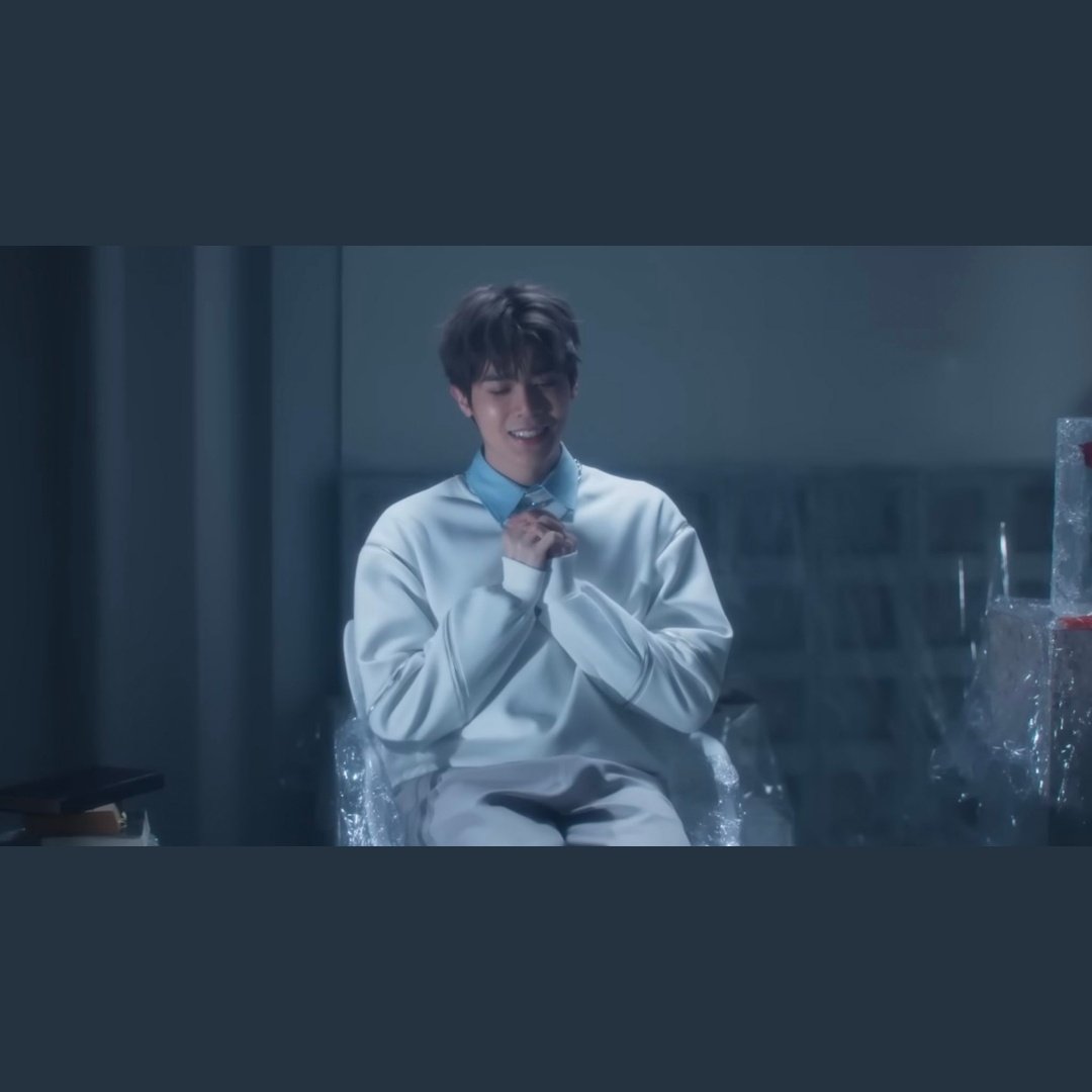 blgmmtvv's tweet photo. fighting with air right now #GMMTV #LoveinTheAir #LoveinTheAirOpenHeart #MakeItBreakIt https://t.co/uAIdcvBcWt