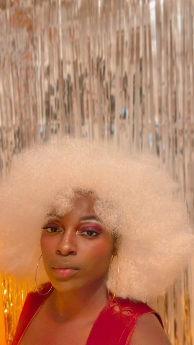 zandrixa's tweet photo. #HappyHalloween #SoulSista #70schick #hadtorunitback #TikToksawitfirst 🎃👻🎃👻 https://t.co/1vs8tQJjS9