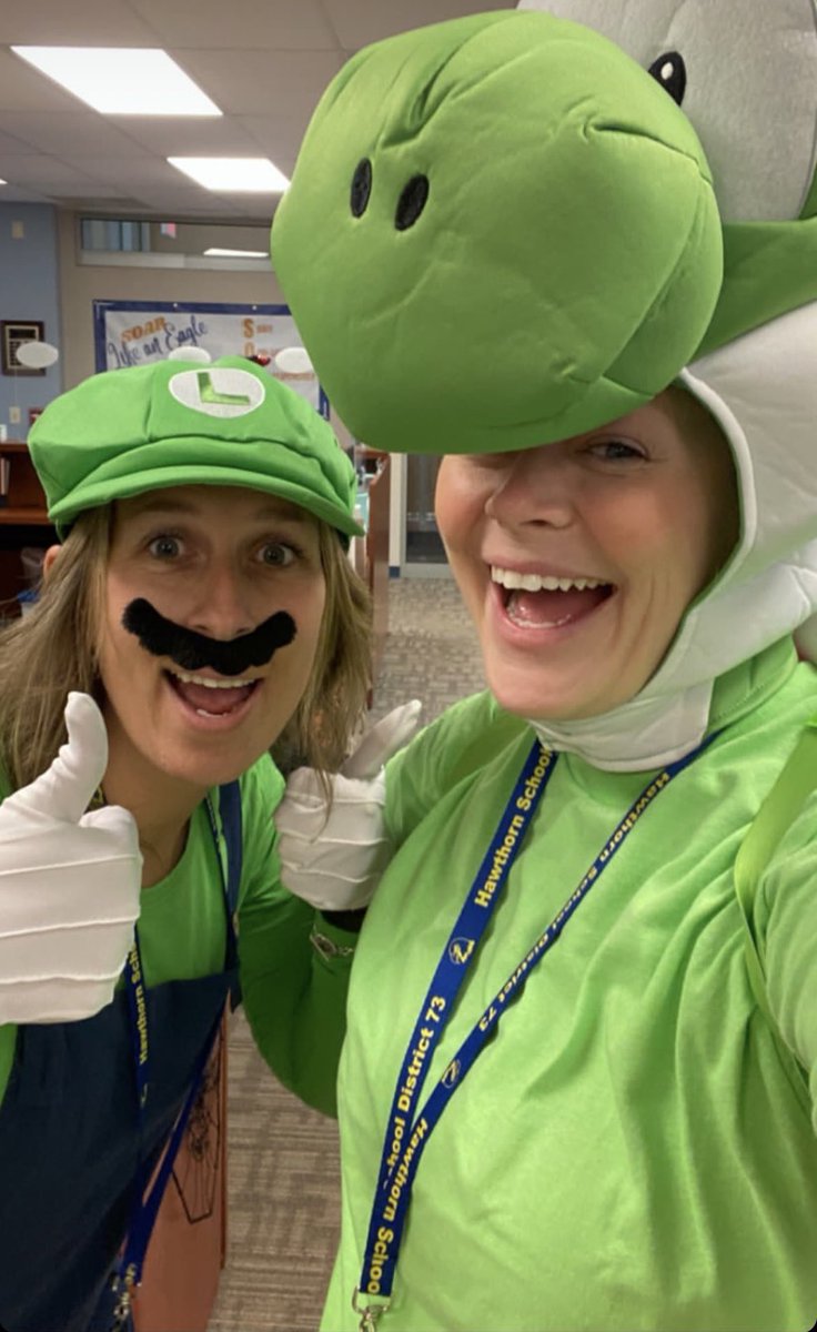 Allowing students to choose your costume, never fails! Happy Halloween 🎃💙💛 <a href="/District_73/">Hawthorn District 73</a> #hawthornhits100