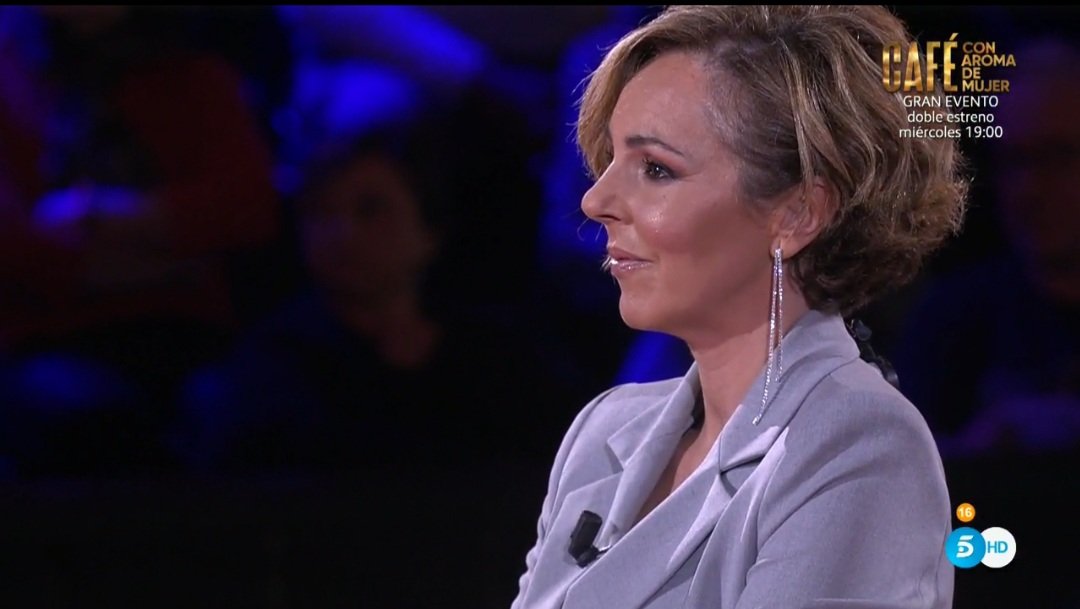 Agua que no has de beber , pues déjala correr .
#EnElNombreDeRocio9