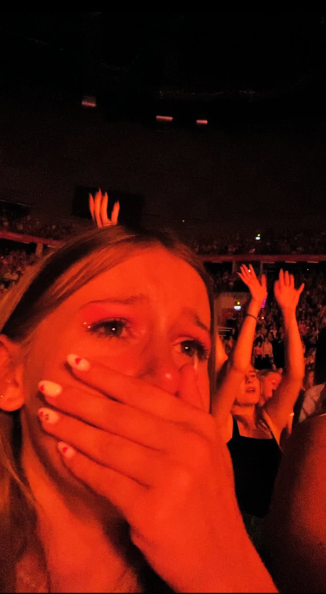 vizznerr's tweet photo. 📌back to the best memories-🎶
when the first time in my life I saw
FUCKING Harry Edward Styles. 🔐😵‍💫❤️ https://t.co/kzjPKMKpNR