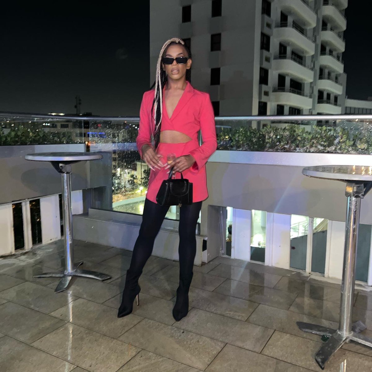 kgavo_'s tweet photo. too classy to be touched🍸 https://t.co/5xjL31nnbR