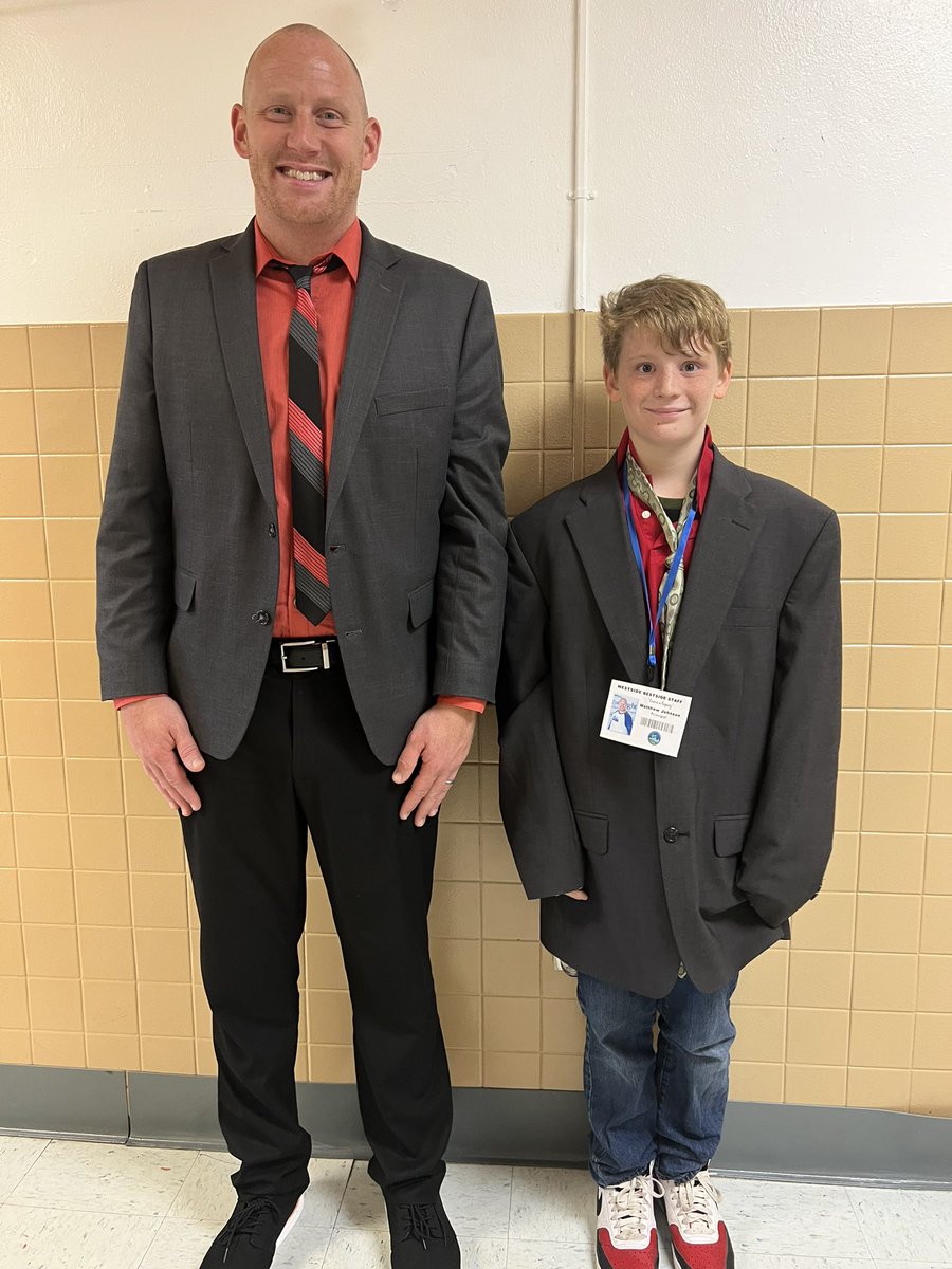 Gotta love when a student and staff member decides to dress like you for Halloween. Not sure if it’s because I inspire them or if I’m scary. 😂 #WestsideBestside <a href="/WSESSmithfield/">Westside Elementary</a>