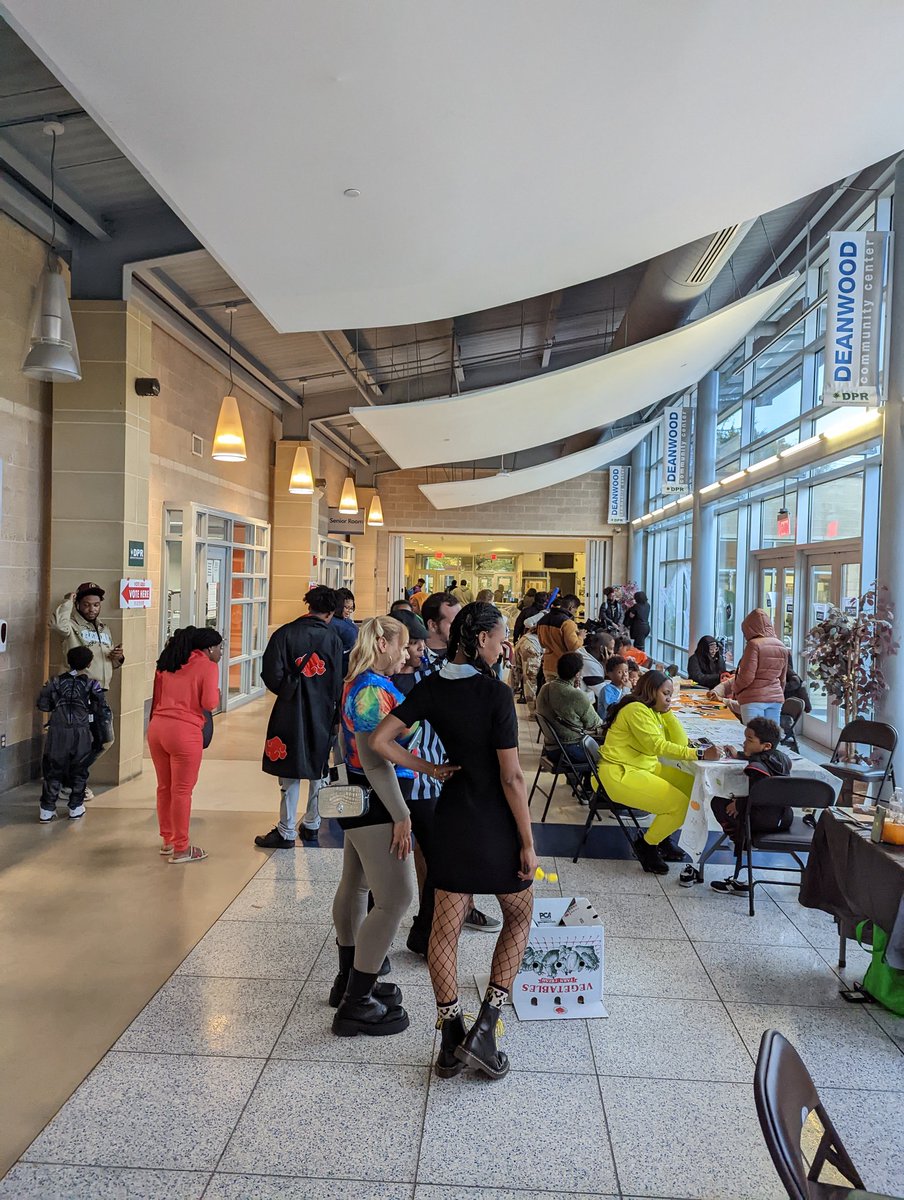 Friends Of Deanwood Library tweet media
