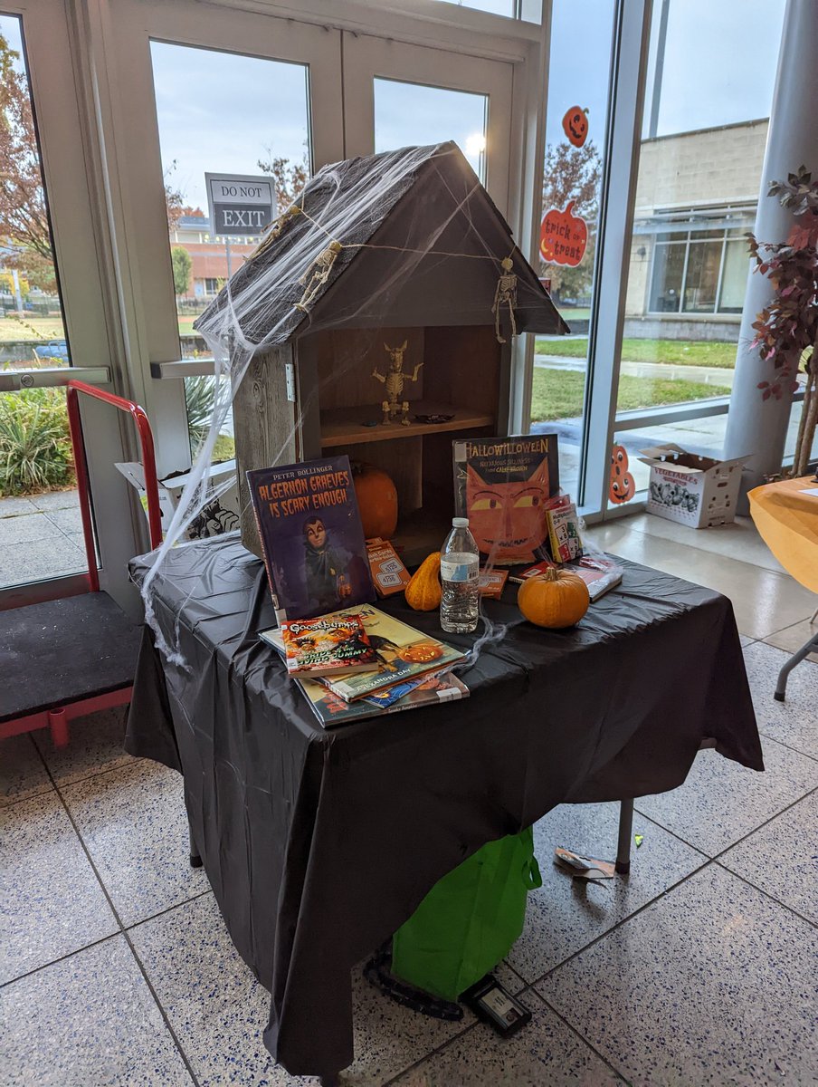 Friends Of Deanwood Library tweet media