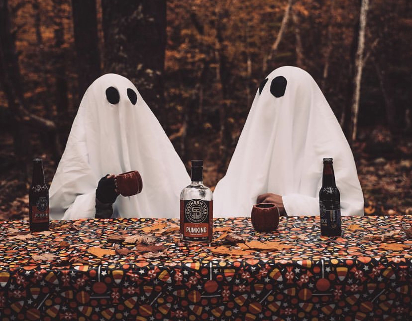 stbcbeer's tweet photo. The most important day in the Pumkingdom has arrived! Happy Halloween from the entire Southern Tier Family.
๐ธ: @friendshipwine
๐ธ: @stoutwhisperer
๐ธ @tishiecakes
๐ธ: @swimtheswell
#ruleon #pumking #stbcbeer https://t.co/a2tHCRMLS2