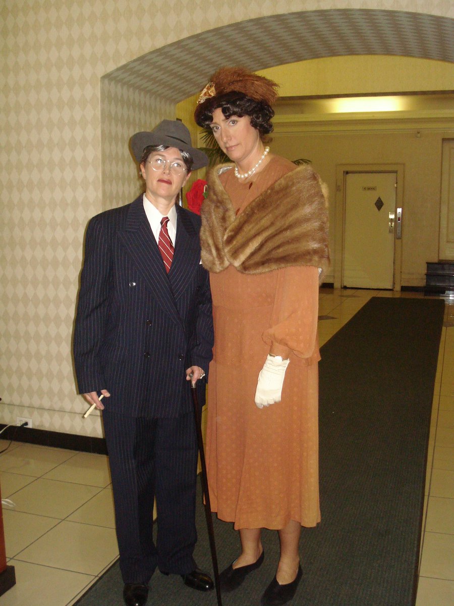 JewdyGold's tweet photo. This remains my favorite of our #Halloween costumes. Me and @Elysadawn dressed as Franklin and Eleanor #Roosevelt. I remember people stopping us on the street to take photos. #HappyHalloween!! https://t.co/zmknZvZQ3A