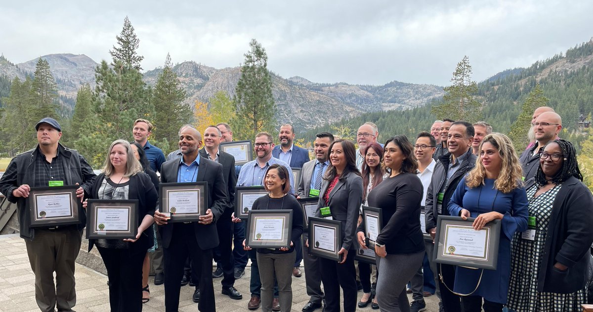 Hey #CACounties, let's hear it for our 2021-22 <a href="/CSACInstitute/">CSAC William “Bill” Chiat Institute</a> Technology Executive Credential graduates! These county IT professionals just completed our year-long program that a recent graduate called, "interactive &amp; provided an atmosphere of sharing &amp; collaboration." #Tech