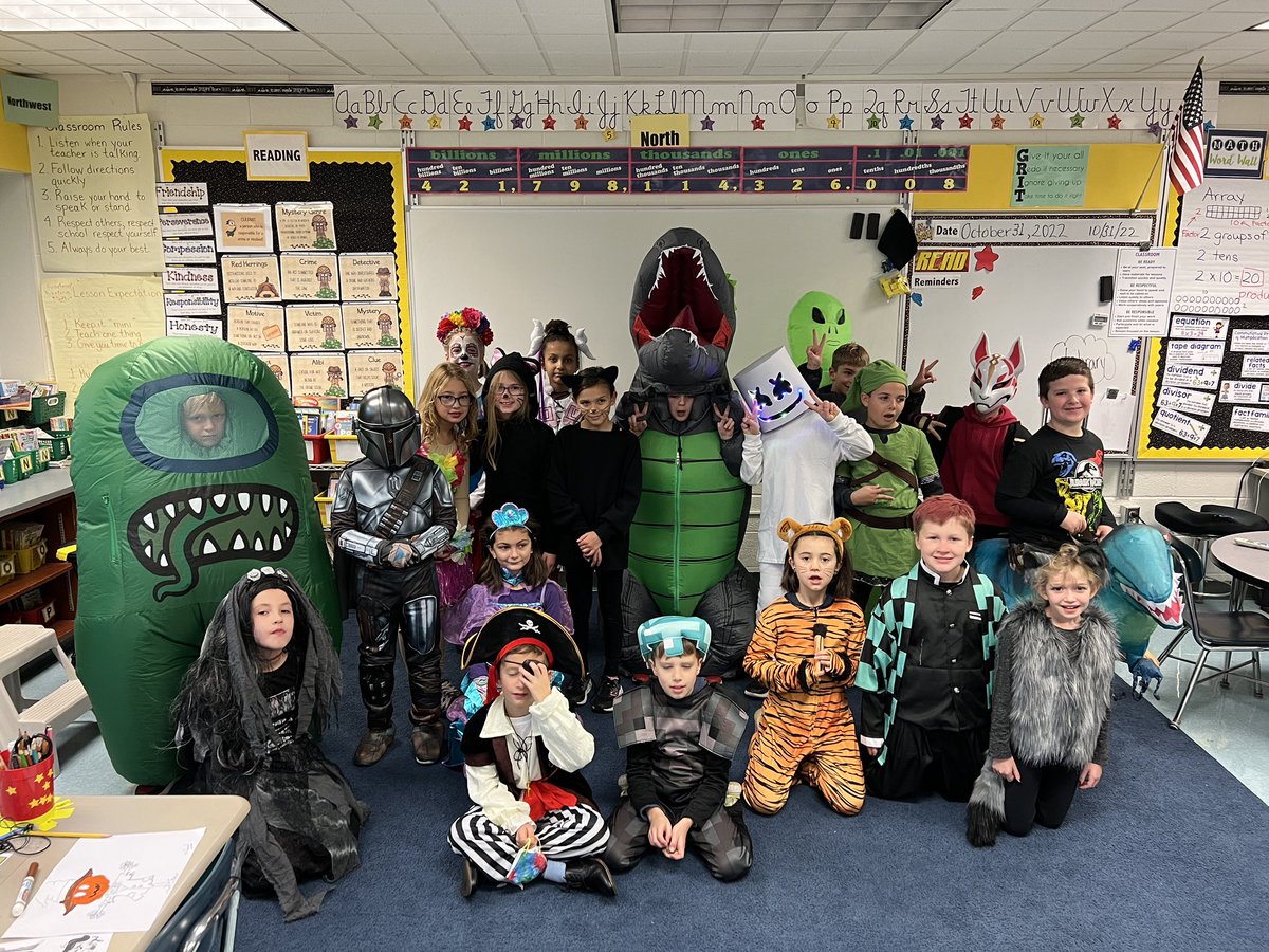 MrsHaskellMc's tweet photo. Happy Halloween. #rascalsrock https://t.co/haNljYXhOy