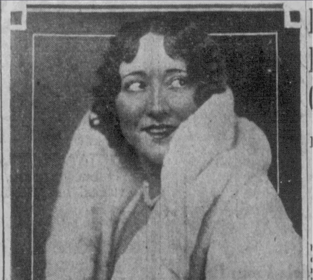 It's Halloween, please enjoy nearly a full hour of horror, read aloud by yours truly. A Noir-inspired journey into the desolate violence underpinning the modern city
soundcloud.com/saturnalia-sun…