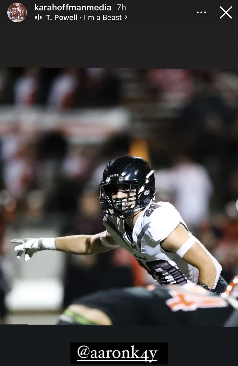RussKay0341's tweet photo. Couple photos from last Friday! @k_hoffmanmedia thanks for the pics! @Aaronk4y getting it done! Creek beat Roseville in the Junction Bowl.  

Now off to playoffs! Let’s go @WoodcreekFB https://t.co/EETBYRN14t