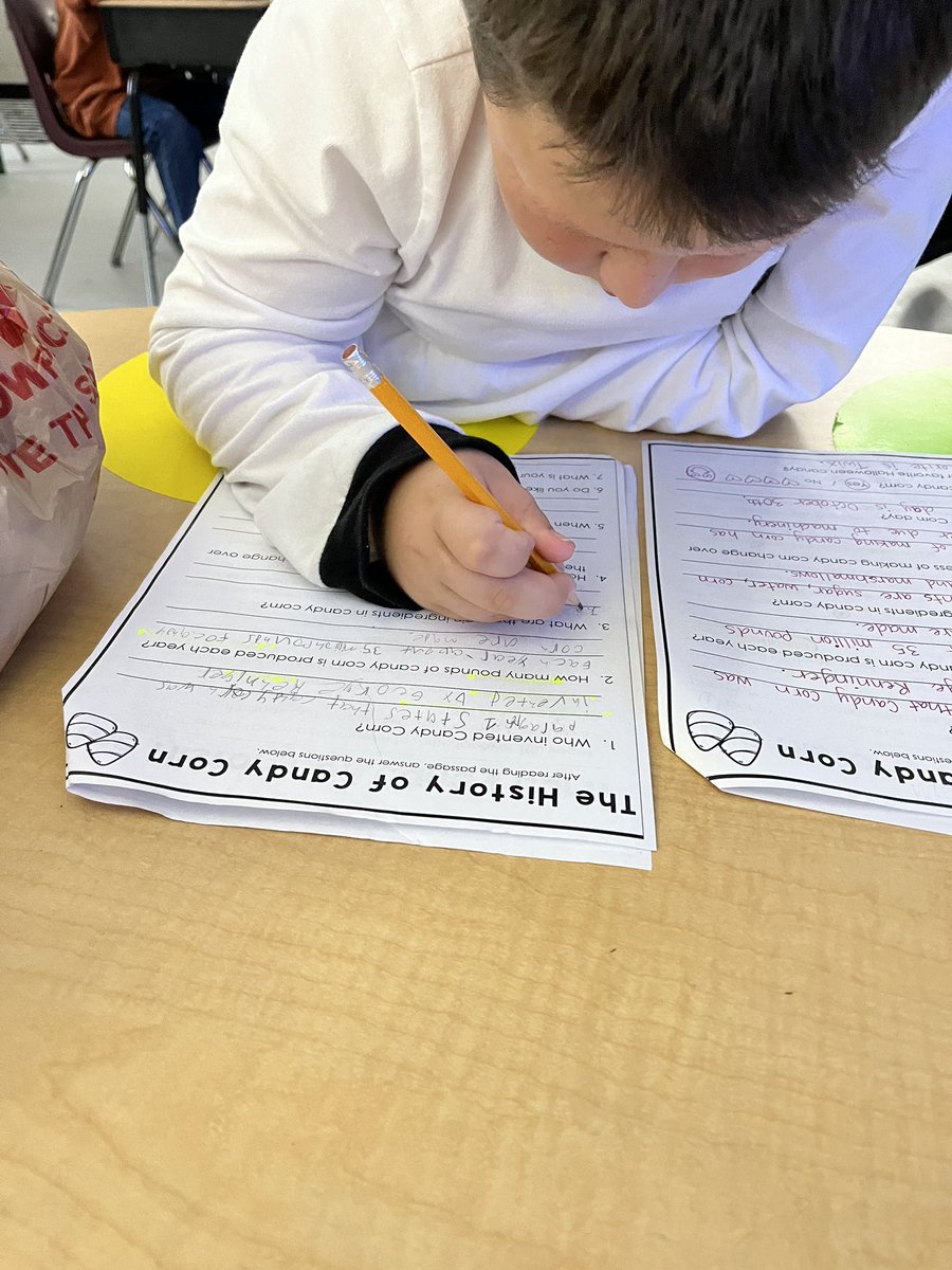 CodieDickerson's tweet photo. Did you know October 30th is National Candy Corn day?! Today we learned about, tasted, and used candy corn to support our learning goals. #ncssbethebest #wearerpes https://t.co/0a6IDGcLYL
