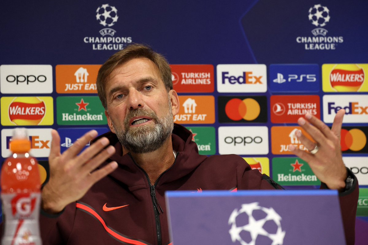 🗣️ Jurgen Klopp, Liverpool sahiplerinin desteğini hissettiğini ve istifa etmeyi düşünmediğini söyledi.

👀 Liverpool, Ocak transfer döneminde orta sahaya takviye planlıyor.

📎 (<a href="/SkySportDE/">Sky Sport</a>)