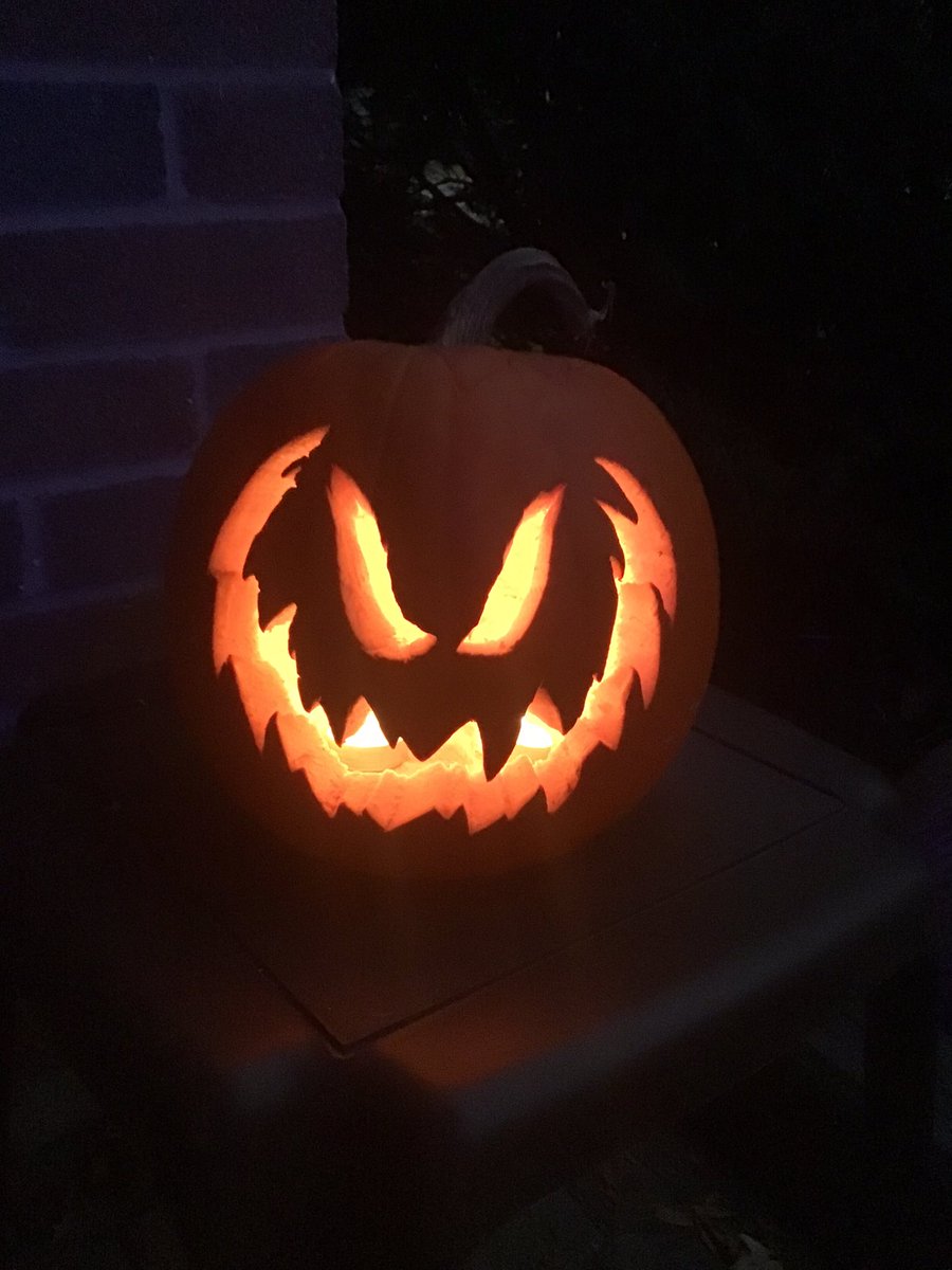 9Milkcrates's tweet image. Happy Halloween!