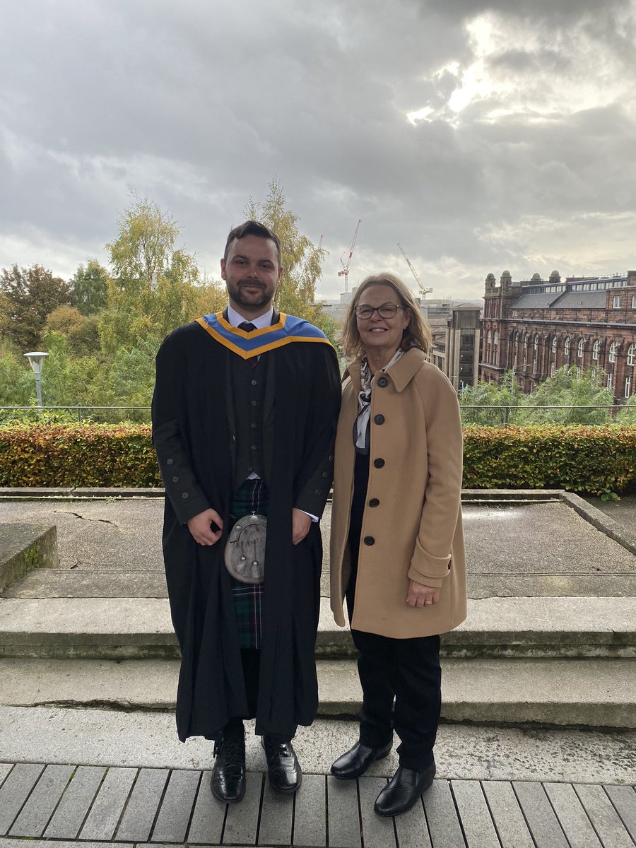 BEdGaidhlig's tweet photo. Took some photos at Rottenrow, site of the former maternity hospital, where Alistair was born and his mum worked as a midwife. https://t.co/BNRAsBGOxt
