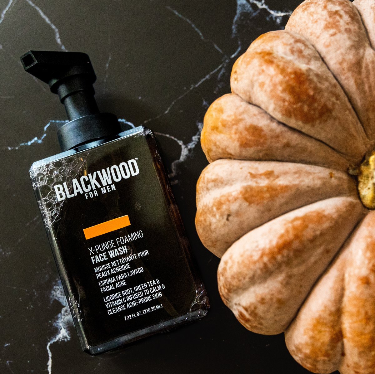 Blackwoodformen's tweet photo. Halloween can be scary but skincare doesn’t have to be 🎃 Our #Xpunge goes on &amp; off in just seconds — so acne, excess oil &amp; even face paint get ghosted 👻 #happyhalloween

https://t.co/xMwlibbpI4 
__________________

#acnetreatment #halloween #clearskin #healthyskin #naturalclass https://t.co/qLrsIc9McO