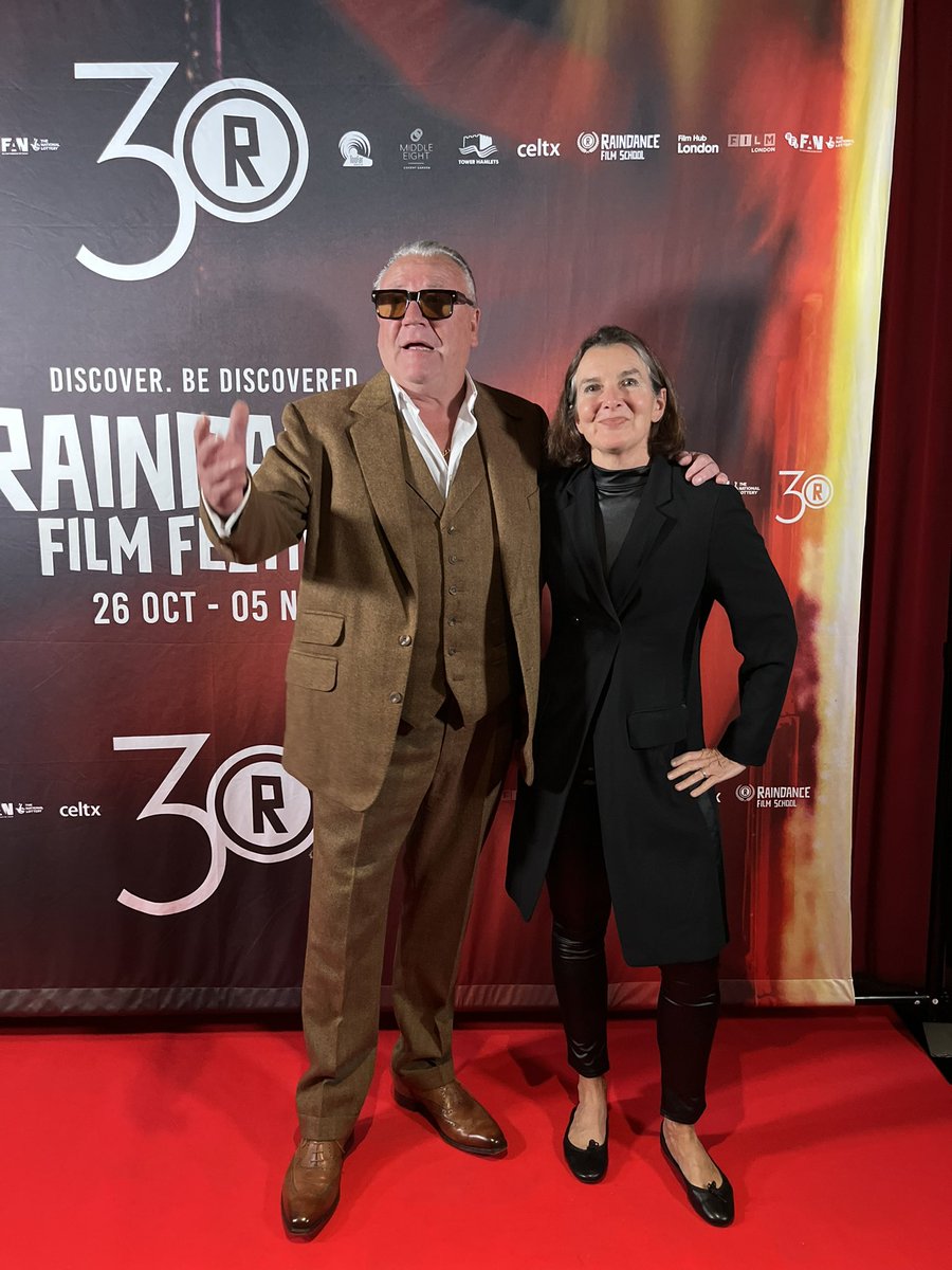 DeniseVancouver's tweet photo. @Raindance @elliot_grove fabulous premiere for the British gem - #ABitofLight #AnnaPaqin #RayWinstone A Bit Of Light, directed by #StephenMoyer and written by #RebeccaCallard #LucaHogan https://t.co/V1eRtLEKTD