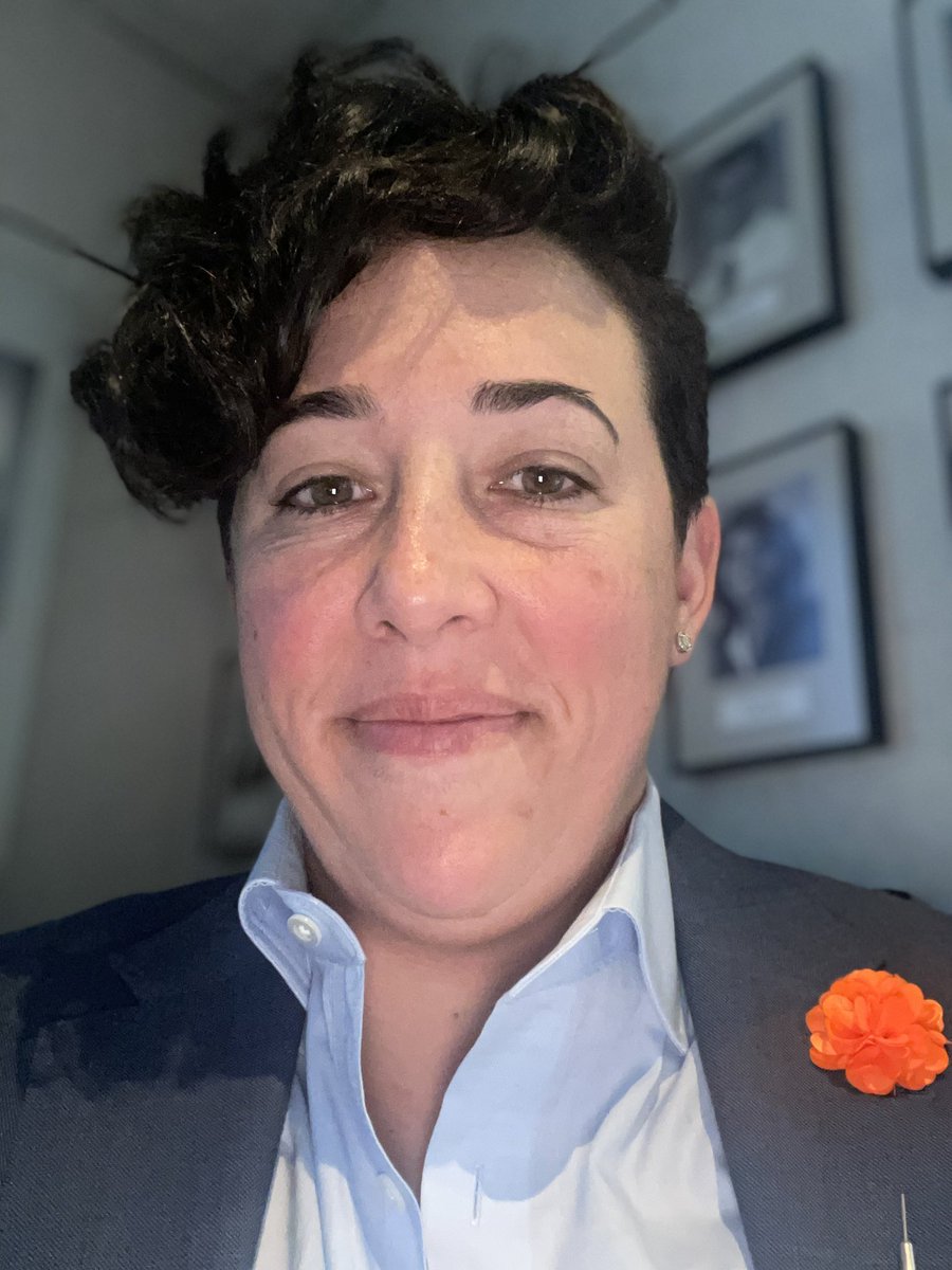 Andrea Levine (@letmeintubateu) on Twitter photo I gave Grand Rounds today in the room where I received much of my own medical education <a href="/UMInternalMed/">University of Maryland Internal Medicine Residency</a>. Spooky 👻 I gave Grand Rounds today in the room where I received much of my own medical education <a href="/UMInternalMed/">University of Maryland Internal Medicine Residency</a>. Spooky 👻