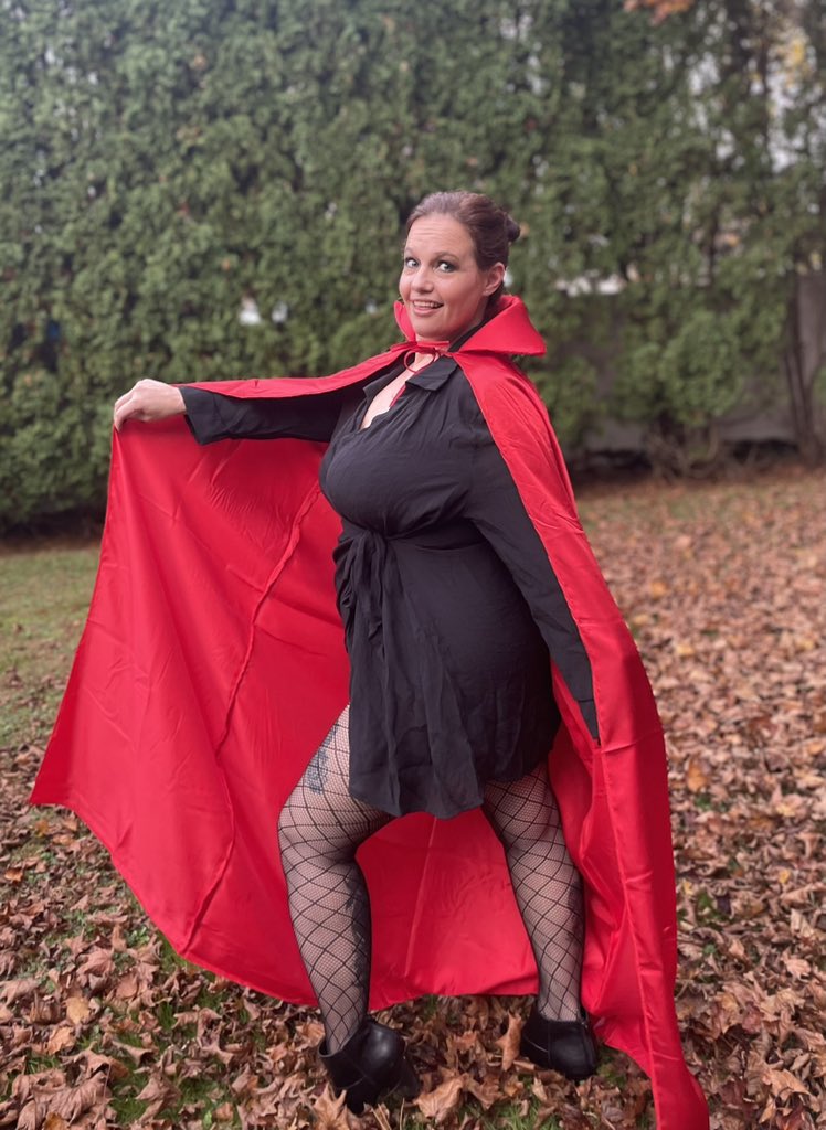 Kimberly 🖤🧡 on Twitter "So, what’s your blood type?! 🩸🧛🏻‍♀️ https//t