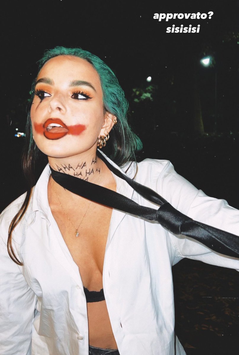 fkelenafk's tweet photo. Halloween https://t.co/Lrj4OUWkmk