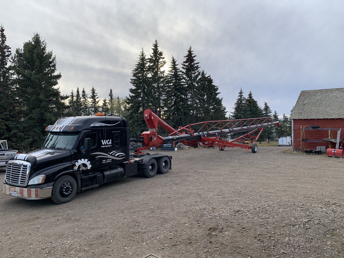 hoppy780's tweet photo. Another AGI 16105 Xtend ready to roll out to its new home tomorrow. Unit looks sharp and performs just as well as it looks 🤙👌 @AgGrowthIntl @grainaugers https://t.co/Od9GkWFpWi