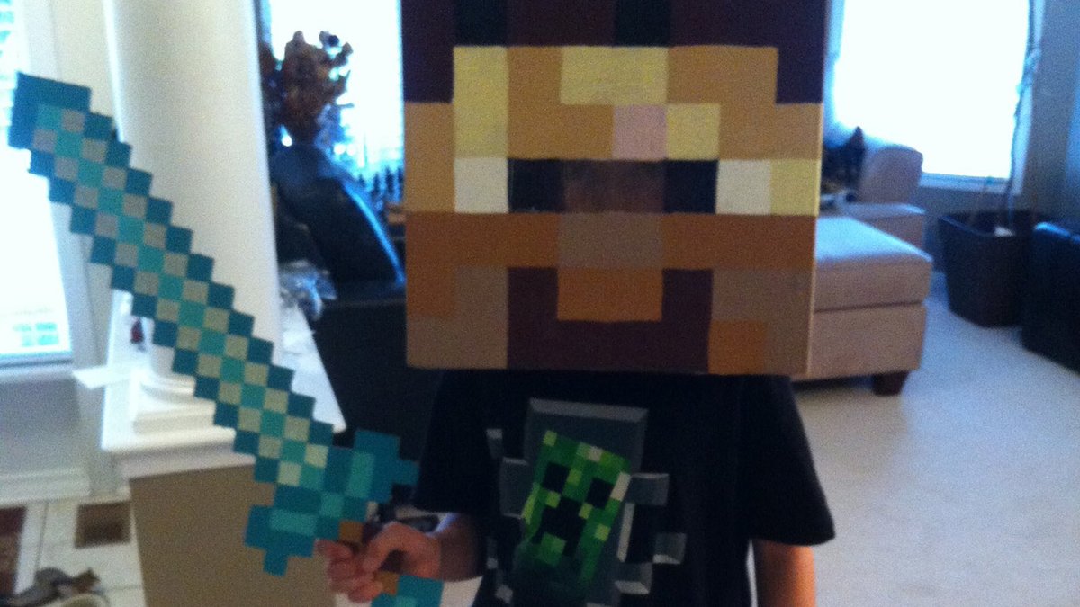 Minecraft tweet media