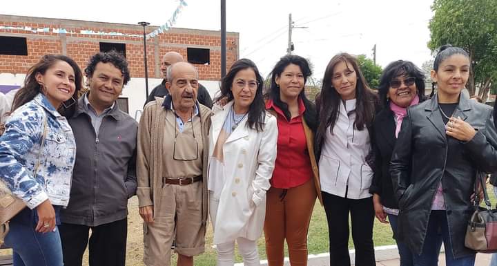 ArribaJujuy's tweet photo. También participamos del Acto en sus fiestas patronales en el 37° aniversario de su fundación y posterior desfile en honor a la Virgen del Chaguaral.
#Rodeito cuenta desde hoy con una bloquera, con el equipamiento, el apoyo técnico y una inversión superior a $500.000
🧵👇 https://t.co/1TXonfdtGM