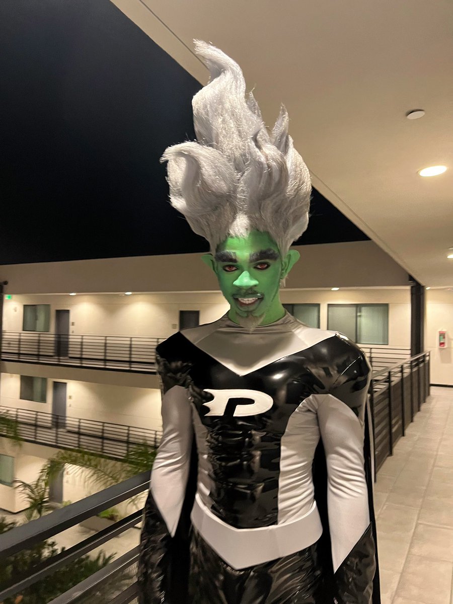 LilNasX's tweet photo. DARK DANNY https://t.co/yXT5X3nvAz