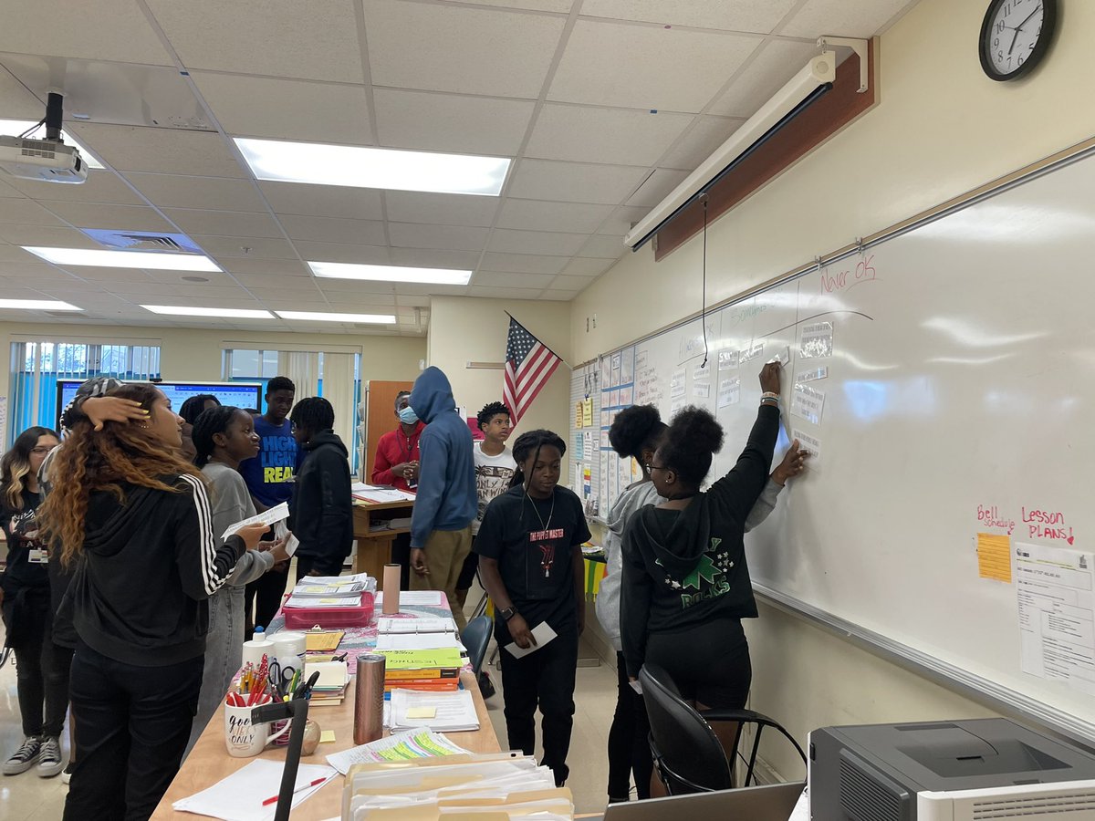 Kids talking about boundaries to create healthy relationships! Thanks Rashard and Marcos! #mission #avda #aice <a href="/ATL_Eagles/">Atlantic High School</a> @AVDACommits