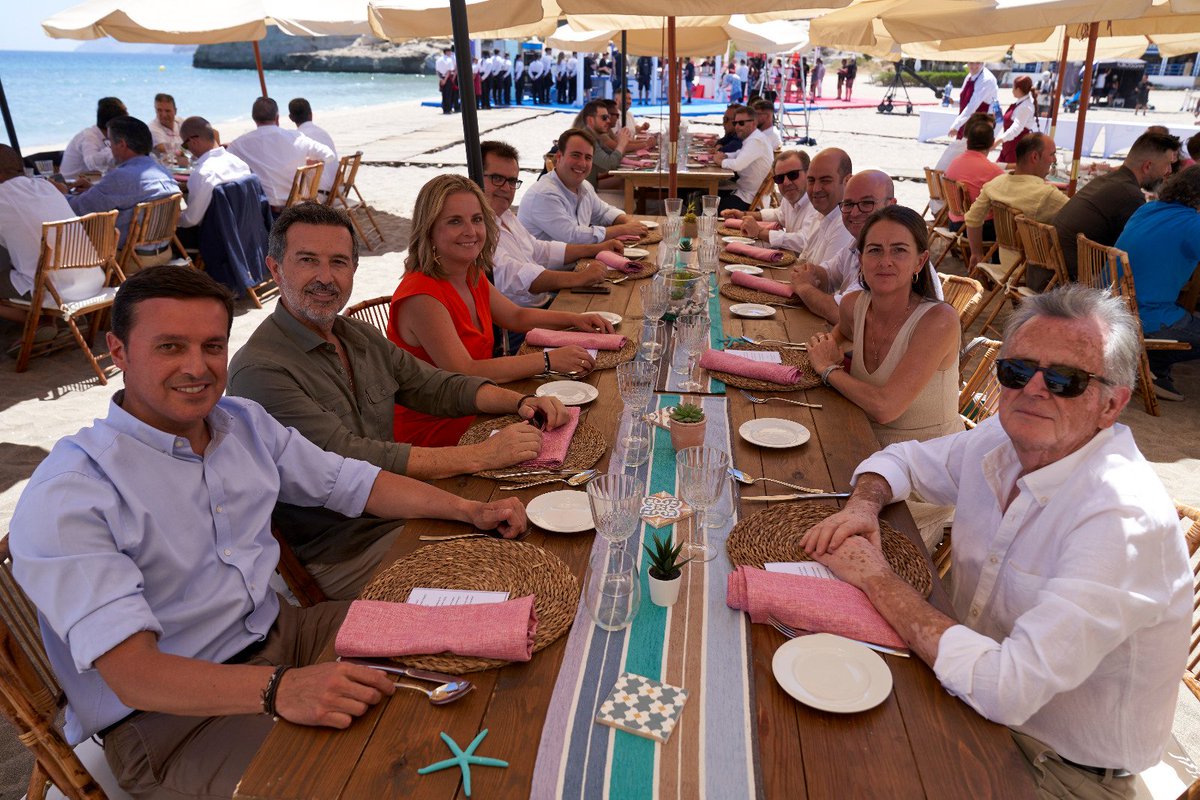 JaviAurelianoG's tweet photo. ➡️ Los millones de espectadores que cada luneses disfrutan @MasterChef_es Celebrity han podido conocer que Almería, con la joya del Parque Natural Cabo de Gata - Níjar, es una de las tierras donde mejor se vive y donde mejor se come. 🏴󠁧󠁢󠁥󠁮󠁧󠁿 https://t.co/Rjpmq3MO5S