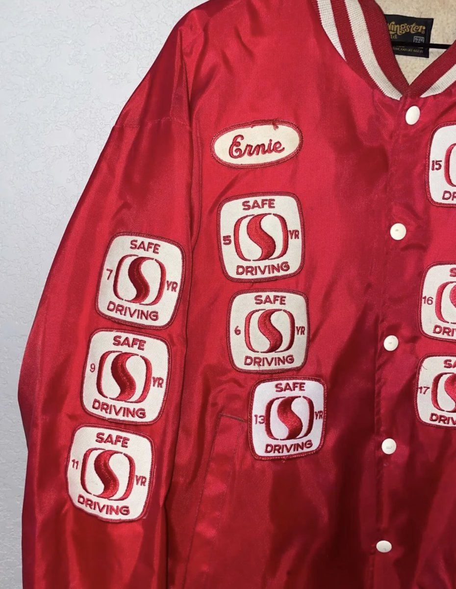 eBay jackets & hats tweet media