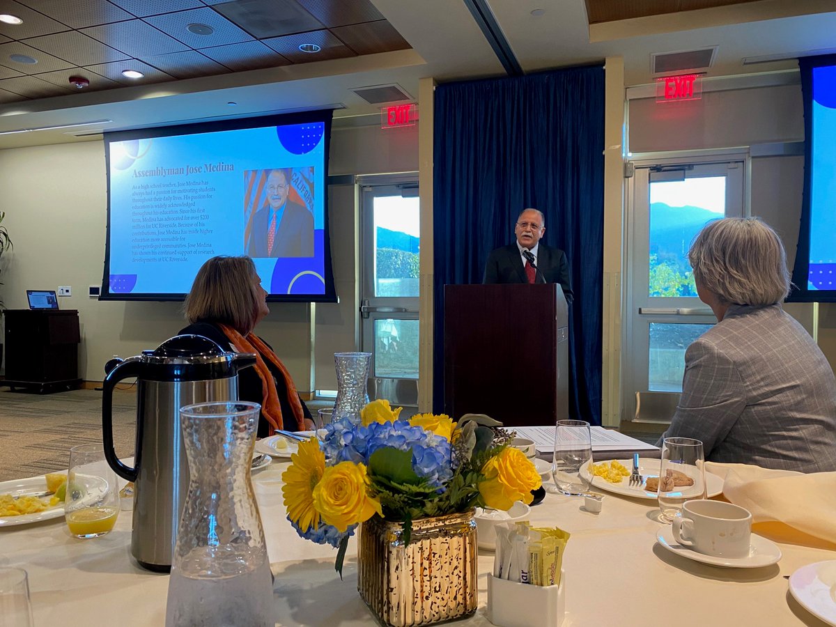 AsmJoseMedina's tweet photo. Thank you to the CUC at @UCRiverside for the recognition. It has been an honor to represent UCR. Since my first term in the legislature, I have been able to secure over $200 million in State Funding including the initial $15 million of full and continuous funding for the @UCRSoM. https://t.co/CUqO9UESRN