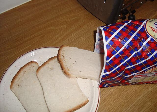 SCOTTISH8PATTER's tweet photo. If yer maw and da claim to be Scottish and don’t eat this maybe get a DNA test!! 🤣🤣 #scottishpatter #thebanter #plainbread #scottishtwitter https://t.co/zMn1o4mXL5
