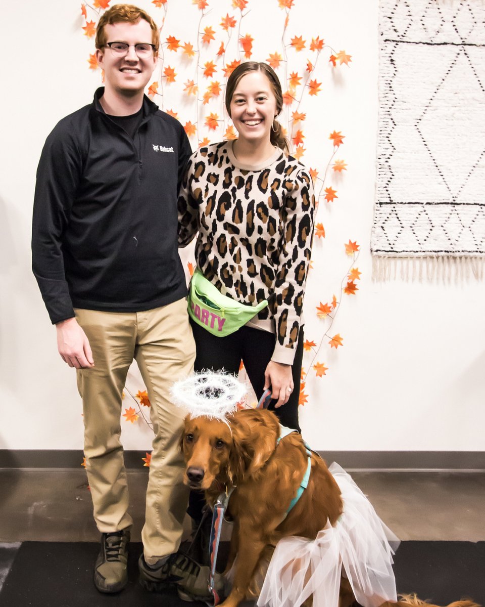 HAPPY HOWL-O-WEEN 🎃💀👻🦇 CIC celebrated #howloween last Friday at Crafty Canines with <a href="/lexandthecities/">Alexis Thompson</a>!! Thank you to everyone that attended our fundraiser, @barkuterieboxes for providing all the delicious dog treats and a huge shoutout to Alexis for hosting such a fun