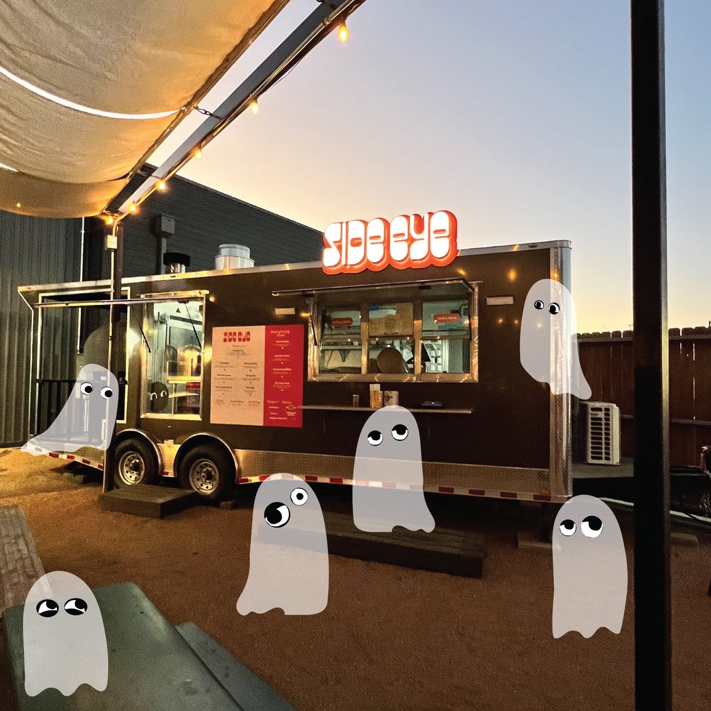 side eye spoopy season 👻 #HappyHalloween

 #newrestaurant #pizzafoodtruck #insiderfood #pizza #austinpizza #foodtruck #foodies #foodtruckfood #foodtrucks #sideeyepie #sideeyepizza #newpizzaintown #sideeyepiefoodtruck #nowopenatx