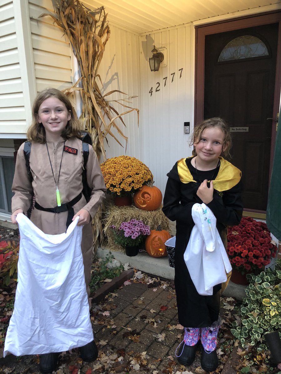 Obligatory Halloween picture.