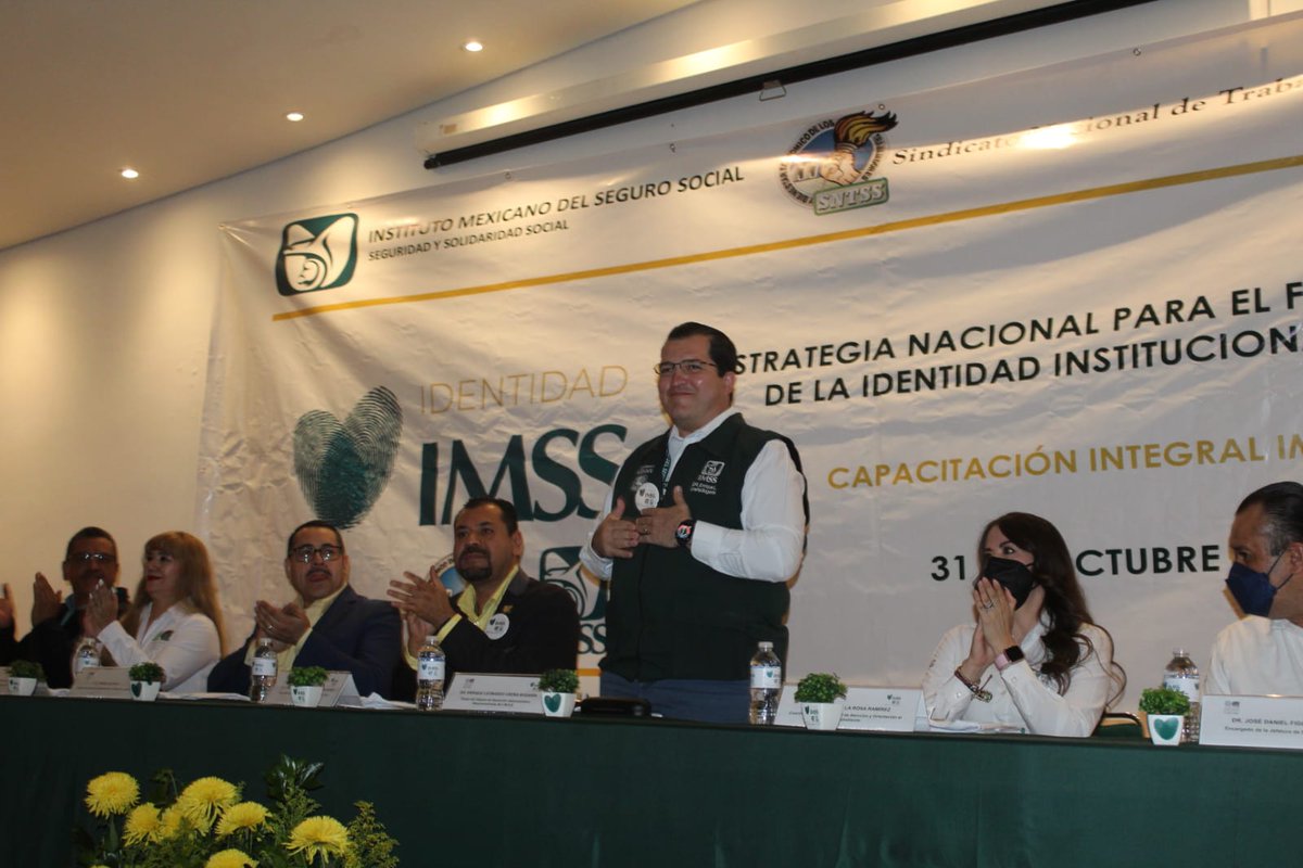 IMSSChihuahua's tweet photo. Lanzan #IMSSChihuahua y la #SecciónVIII del #SNTSS Estrategia Nacional para el Fortalecimiento de la Identidad Institucional y Sindical de trabajadores en la entidad. #IdentidadIMSS https://t.co/Poscocw3Nx