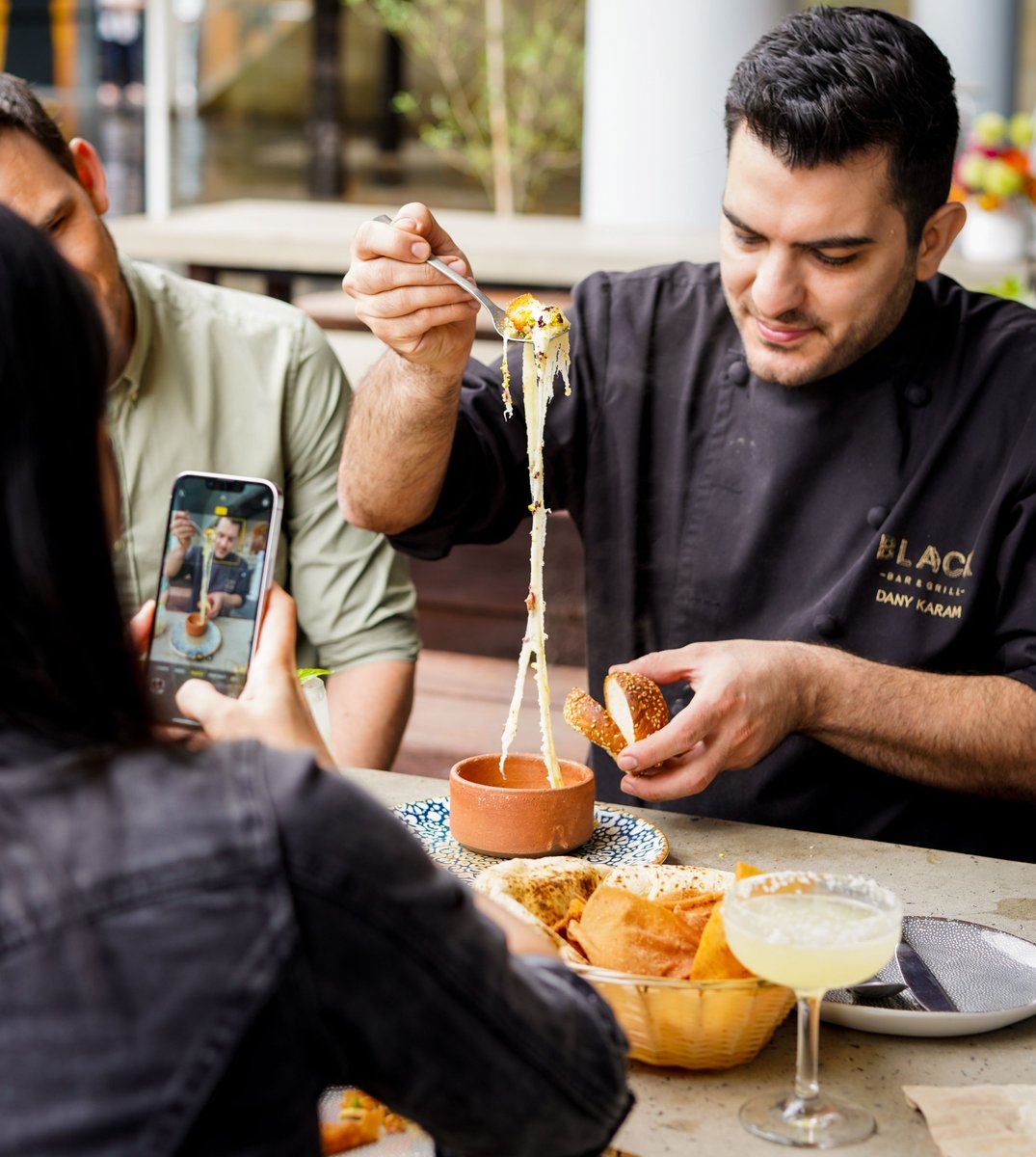 All we can say is... KANAFEH! 😍 

Sweet cheese, rose syrup, semolina with warm sesame bread. Mmmm! 🤤 What a magical moment with Chef Dany Karam at #BarTikram.

(Drink Responsibly)