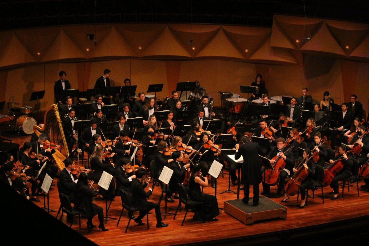 Cal State Fullerton School of Music tweet media