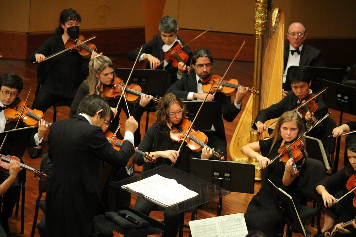 Cal State Fullerton School of Music tweet media